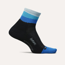 Load image into Gallery viewer, Feetures Elite  Quarter Length Light Cushion