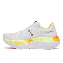 Load image into Gallery viewer, Women's Saucony Endorphin Trainer