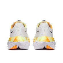Load image into Gallery viewer, Women's Saucony Endorphin Trainer
