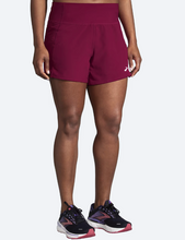 Load image into Gallery viewer, Women&#39;s Brooks Chaser 5&quot; Short
