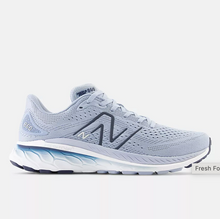 Load image into Gallery viewer, Men's New Balance 860 v13