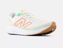 Load image into Gallery viewer, Women&#39;s New Balance 880 V14
