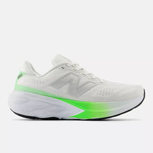 Load image into Gallery viewer, Women's New Balance 880v15