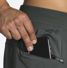Load image into Gallery viewer, Men's Brooks Sherpa 7" 2-in-1 Short