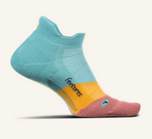 Load image into Gallery viewer, Feetures Elite Light Cushion No Show Sock