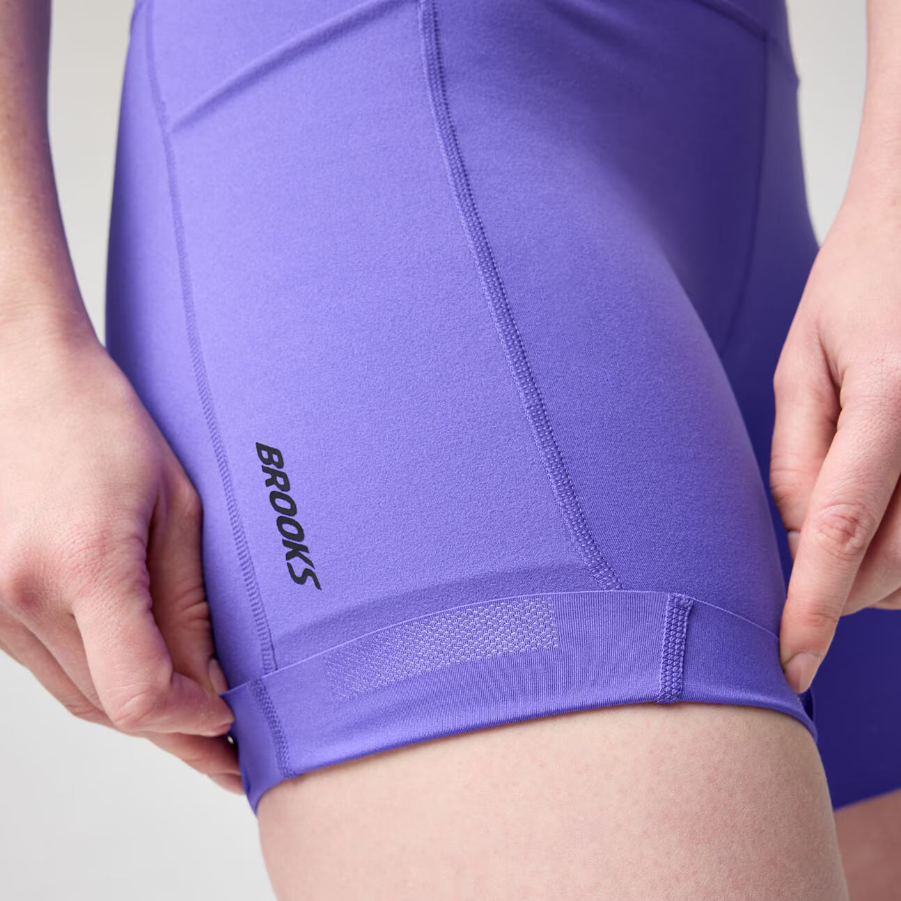 Women's Brooks Chaser 7" Short Tight