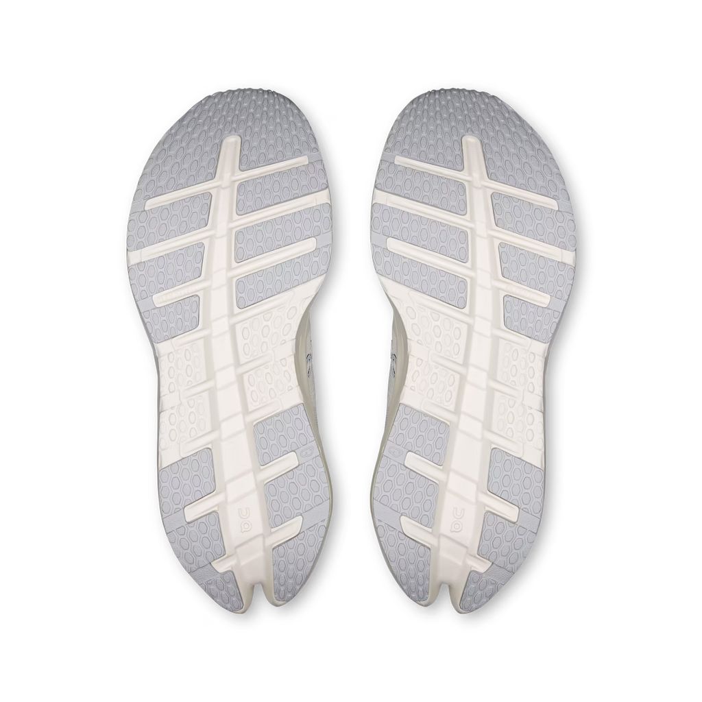 Women's ON Cloudrunner 3