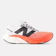 Load image into Gallery viewer, Women&#39;s New Balance SuperComp Pacer 2

