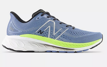 Load image into Gallery viewer, Men&#39;s New Balance 860 v13
