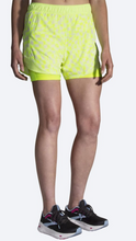 Load image into Gallery viewer, Women&#39;s Brooks Chaser 5&quot; 2-in-1 Short
