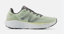 Load image into Gallery viewer, Women&#39;s New Balance 880 V14
