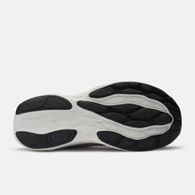 Load image into Gallery viewer, Men&#39;s New Balance 1080 v14

