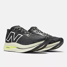 Load image into Gallery viewer, Men&#39;s New Balance FuelCell SuperComp Trainer v2
