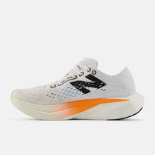 Load image into Gallery viewer, Women&#39;s New Balance SuperComp Pacer 2
