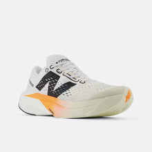 Load image into Gallery viewer, Women&#39;s New Balance SuperComp Pacer 2
