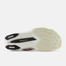 Load image into Gallery viewer, Women&#39;s New Balance SuperComp Pacer 2
