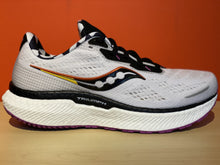 Load image into Gallery viewer, W Saucony Triumph 19
