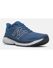 Load image into Gallery viewer, Men&#39;s New Balance 860 v12 Fresh Foam

